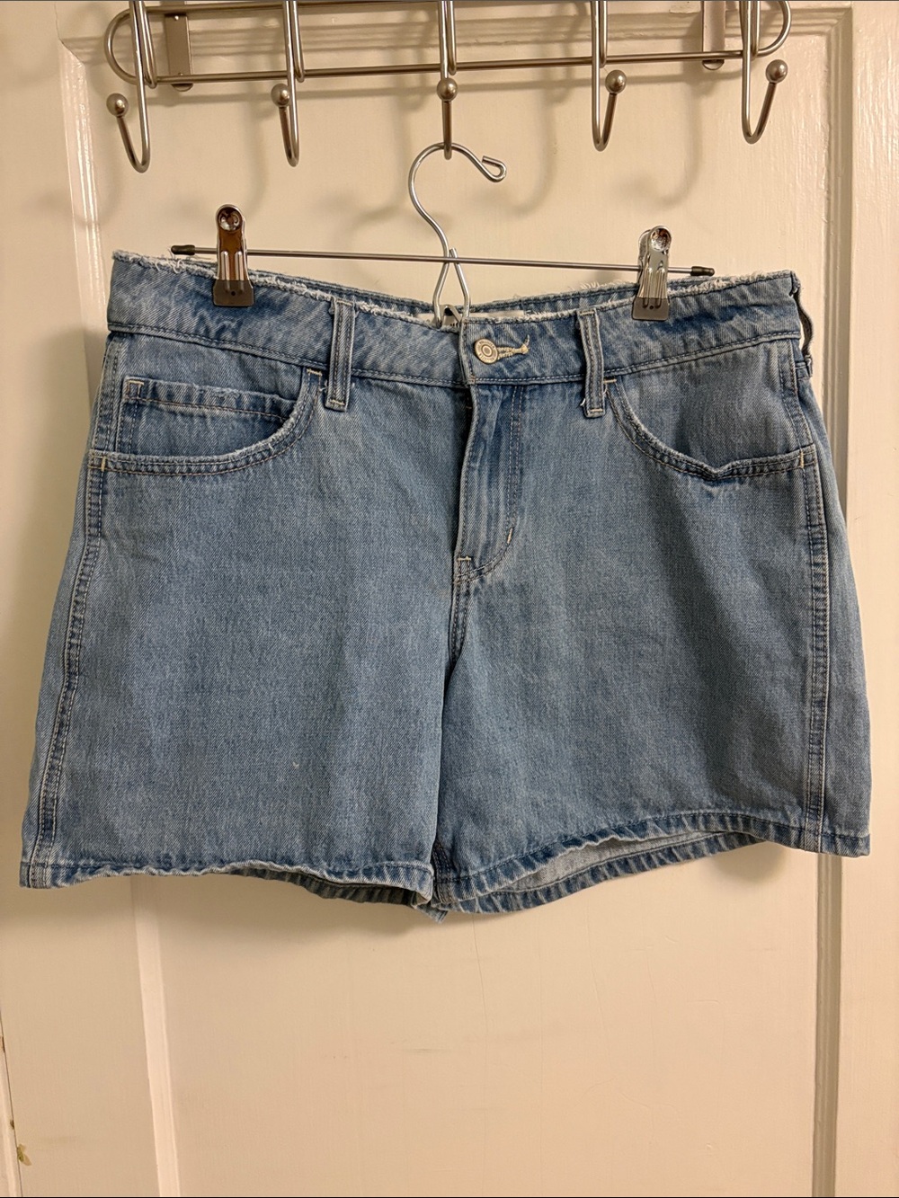 Hollister Low-Rise Baggy Short
